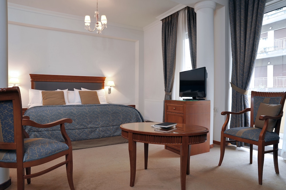 Junior Suite, Jetted Tub photo 1