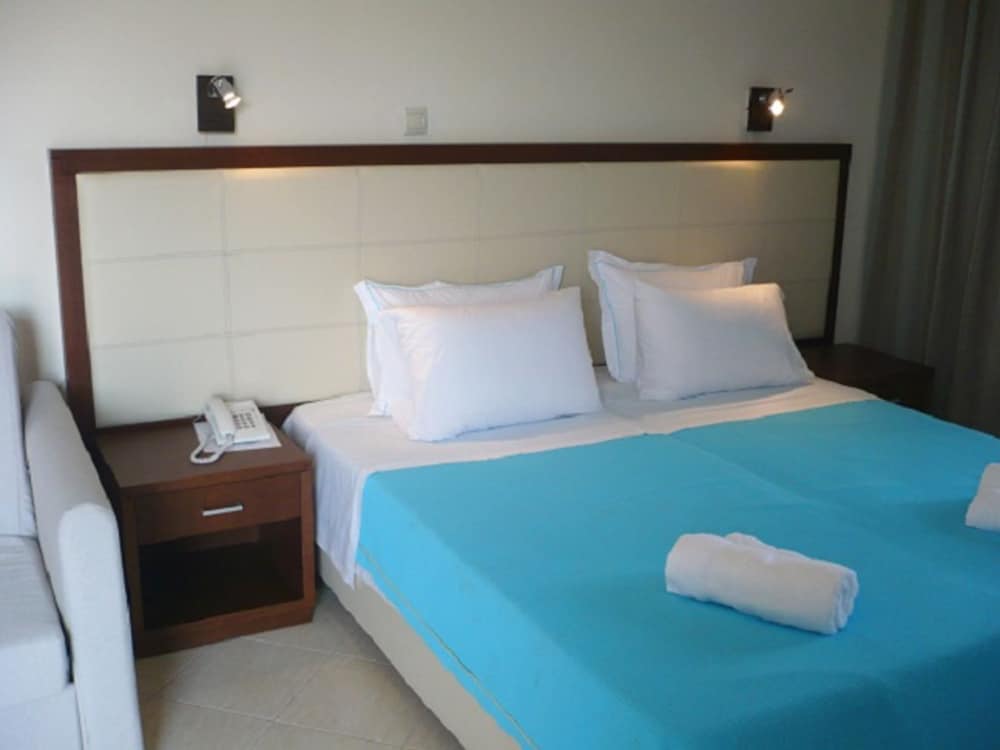 Classic Double Or Twin Room, Sea View photo 1