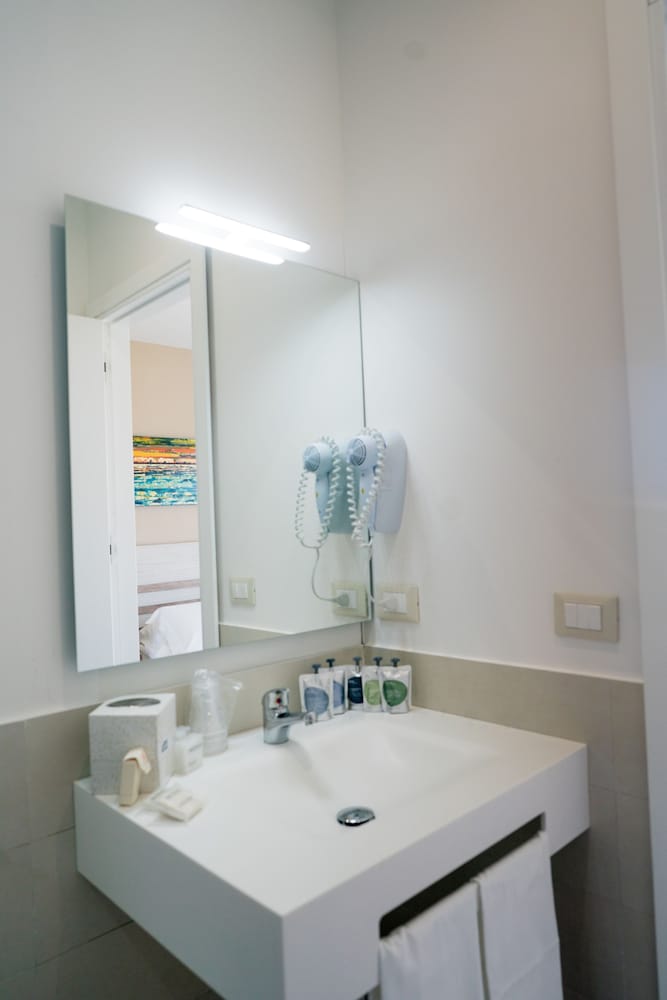 Deluxe Double Room - Photo 3