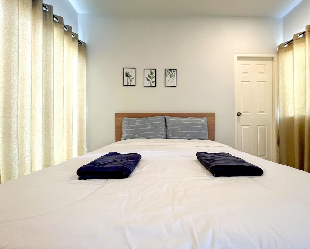 Villa photo 1