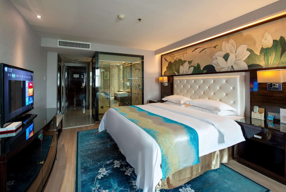 Executive Room, 1 King Bed, Non Smoking photo 1