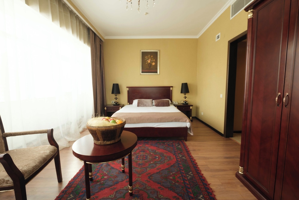 Standard Double Room - Photo 1