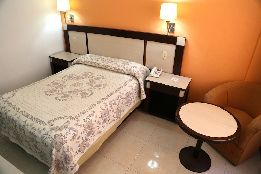 Standard Room photo 2