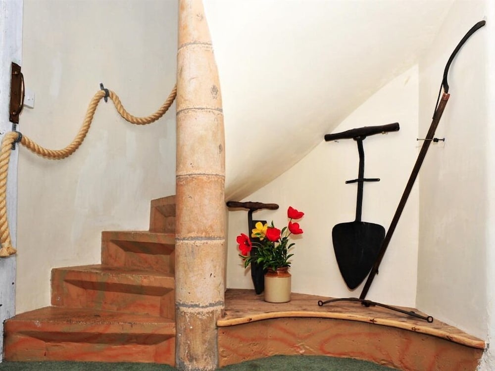 Suite, Ensuite (East Granary) photo 2