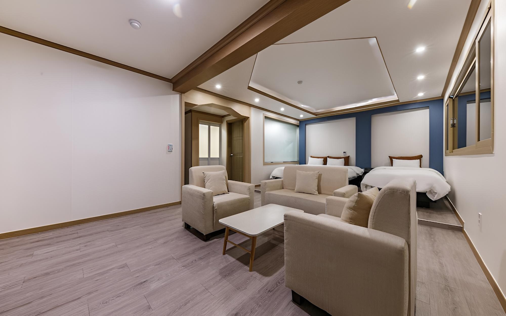 Room (Suite-Clothing machine air purifier () photo 1