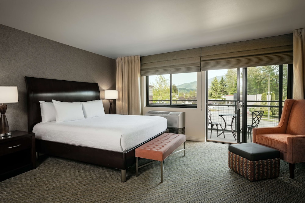 Suite, Accessible - Photo 5