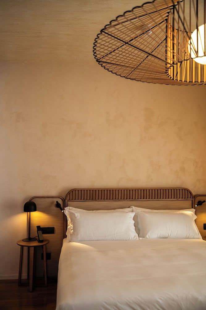 Panoramic Room, 1 King Bed, Terrace photo 3