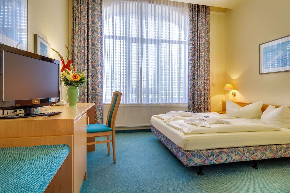 Economy Double Room - Photo 1