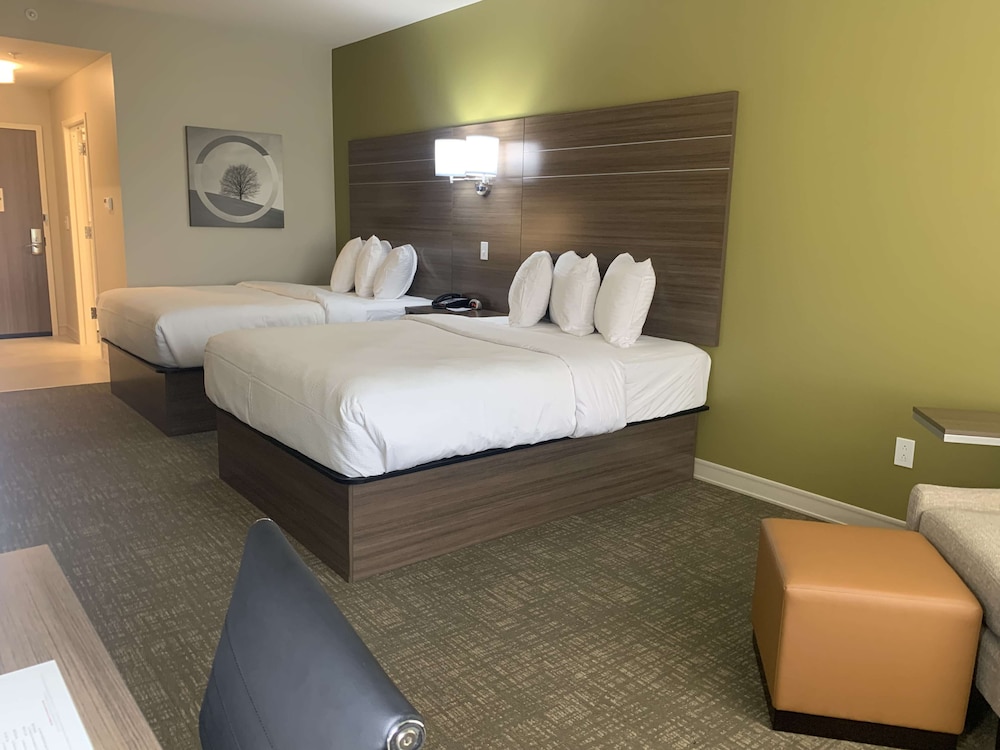 Standard Room, 2 Queen Beds, Accessible, Non Smoking - Photo 2