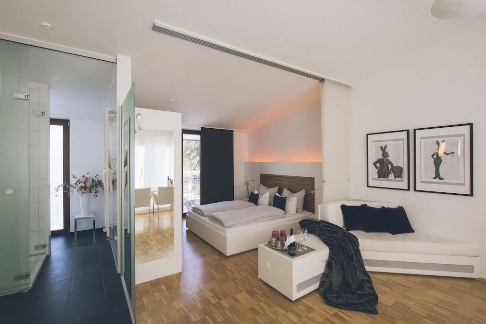 Suite, 1 Double Bed photo 1