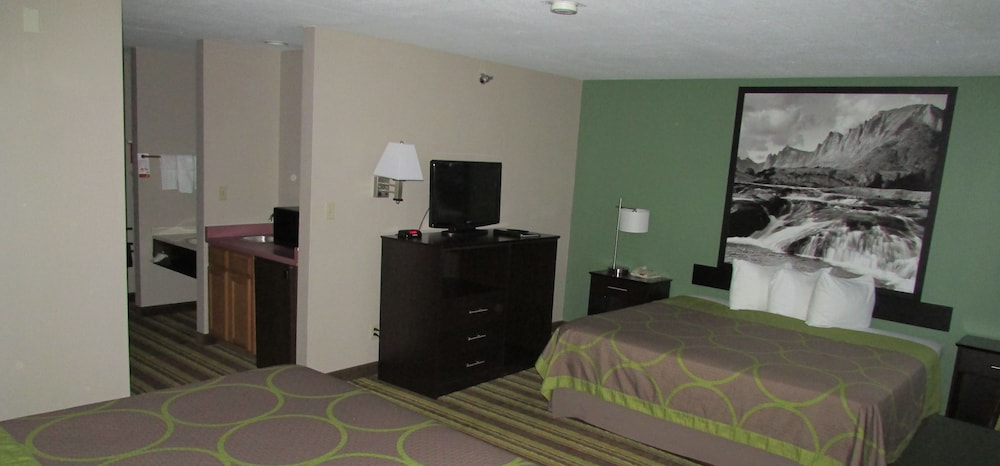 Room, 2 Queen Beds, Accessible, Non Smoking (Mobility) - Photo 2