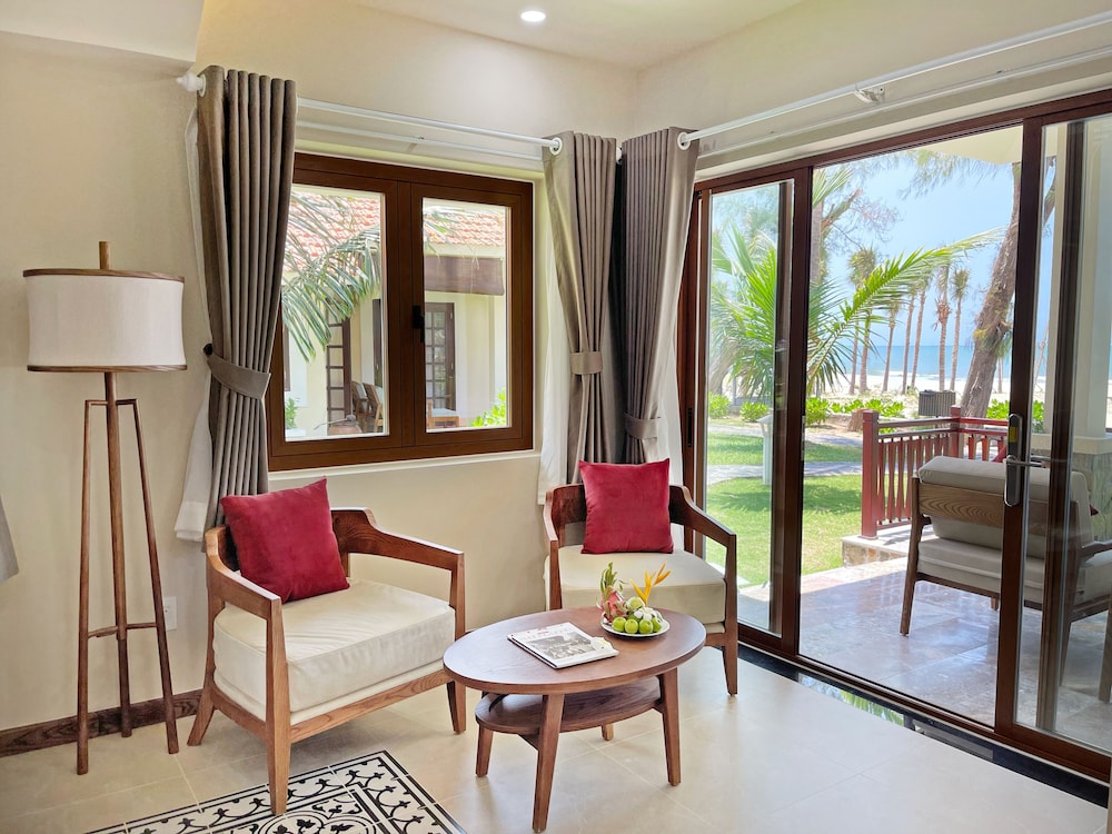 Signature Beach Front Villa Double photo 1