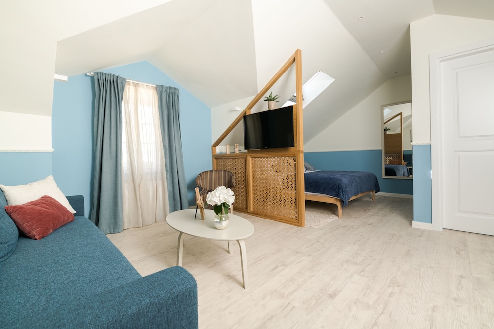Superior Suite - Photo 1