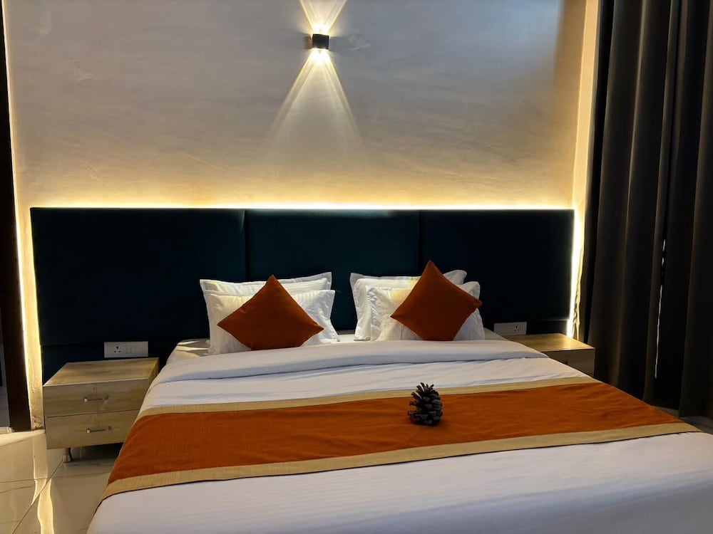 Deluxe Double Room, Hill View