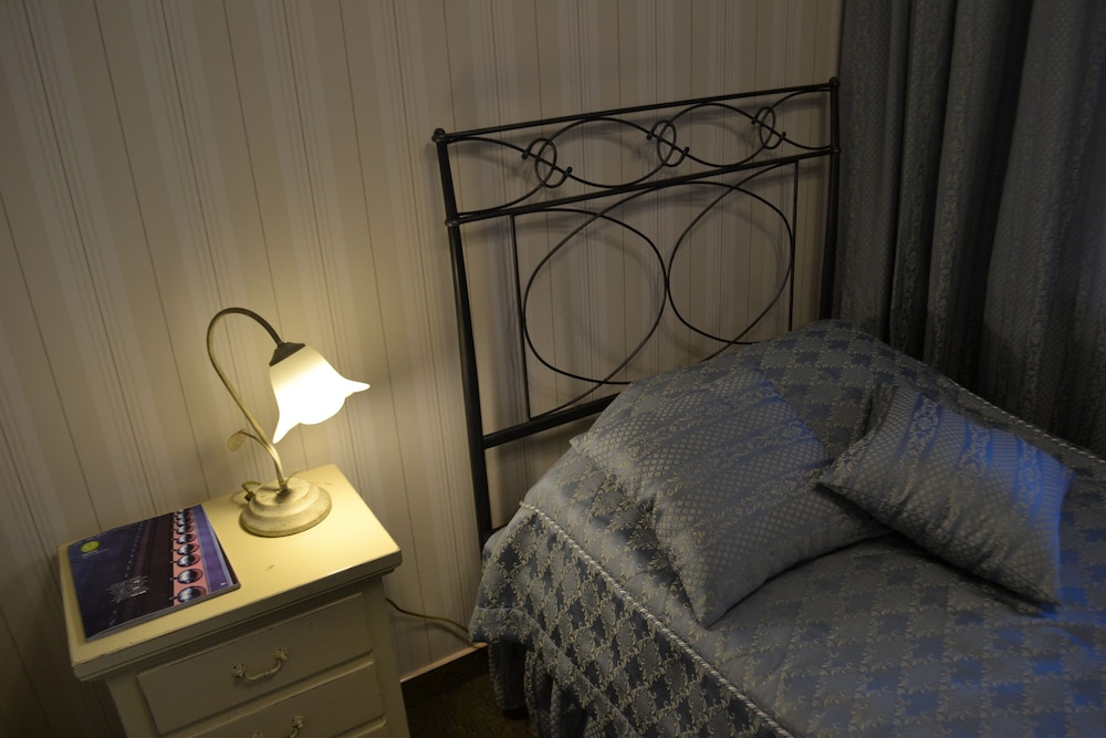 Standard Single Room (#6) photo 2