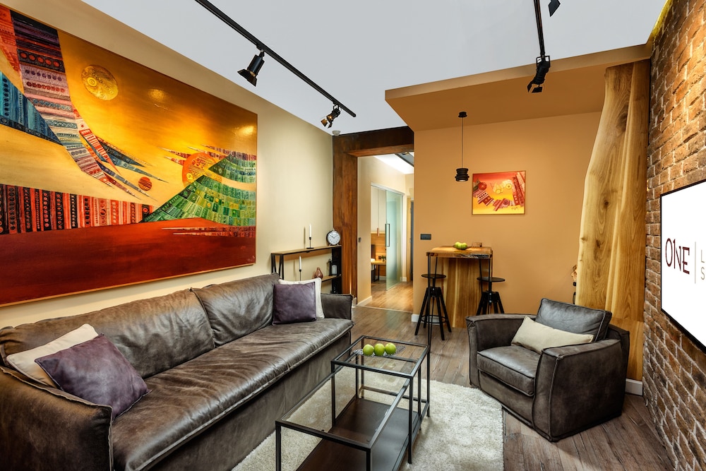 Premium Apartment, 1 King Bed with Sofa bed photo 1