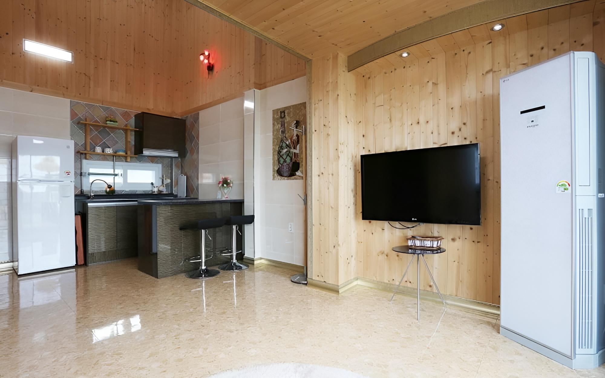 Room (Ato (Unshared House type Duplex type))