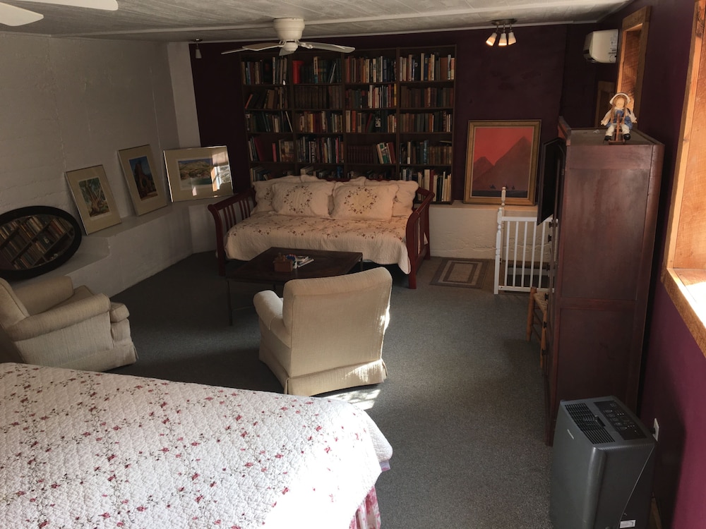 Room, Multiple Beds photo 2