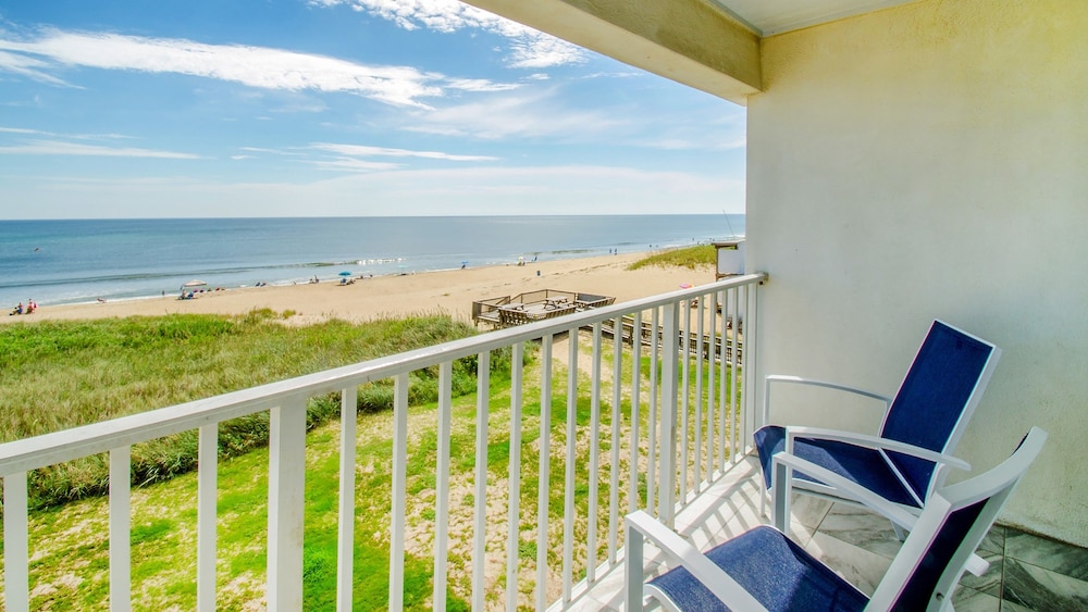 Premium Room, 1 King Bed, Balcony, Ocean View