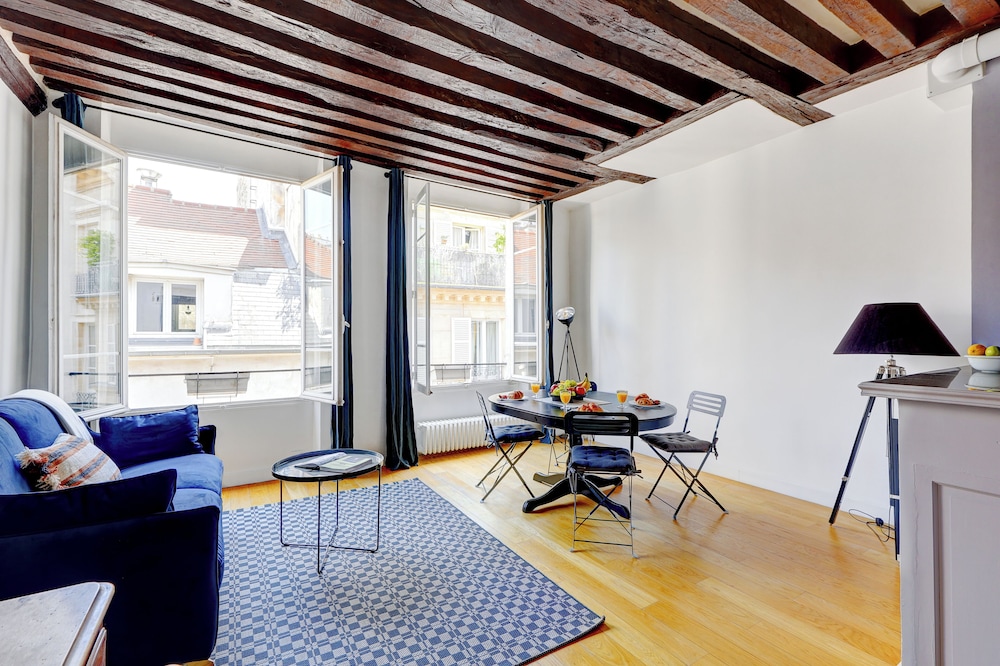 City Apartment, 1 Queen Bed with Sofa bed, Non Smoking, City View