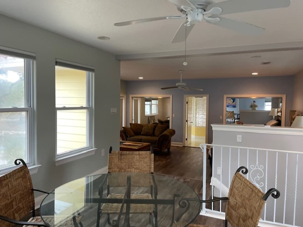 Signature House, 6 Bedrooms, Balcony