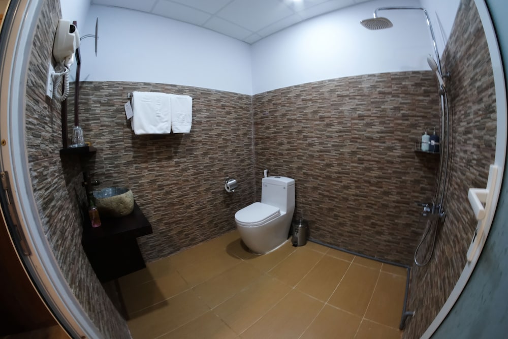 Deluxe Triple Room photo 3
