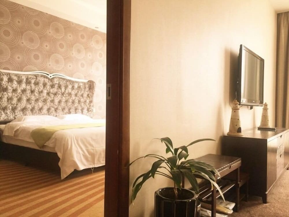 Deluxe Suite photo 1