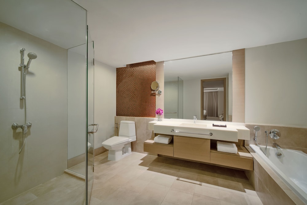 Suite, 2 Bedrooms photo 2