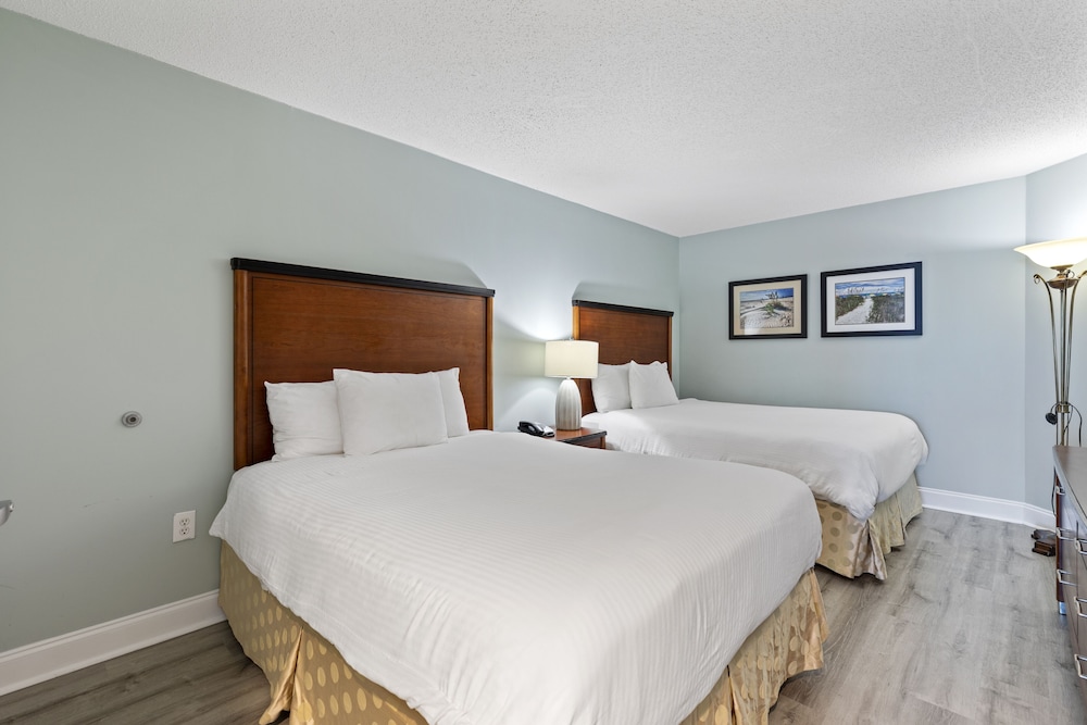 One Bedroom Deluxe Suite- 2 Queen Beds, Oceanfront, Private Balcony, Full Kitchen photo 1