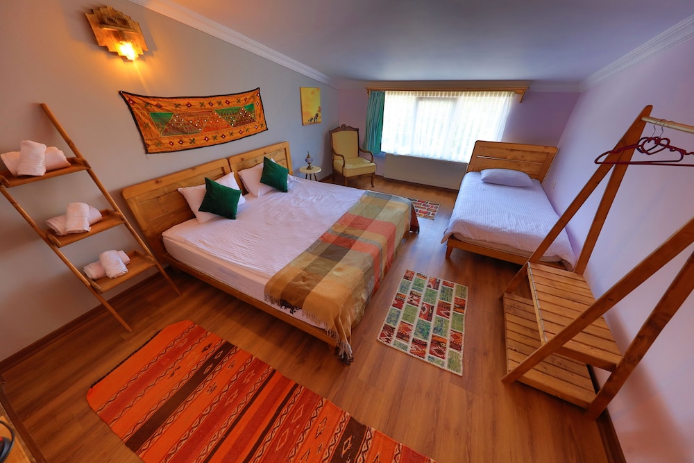 Comfort Quadruple Room