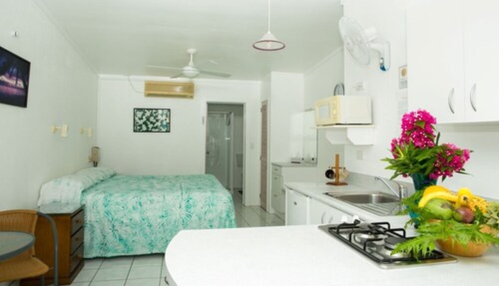 Deluxe Studio, Beachfront photo 2