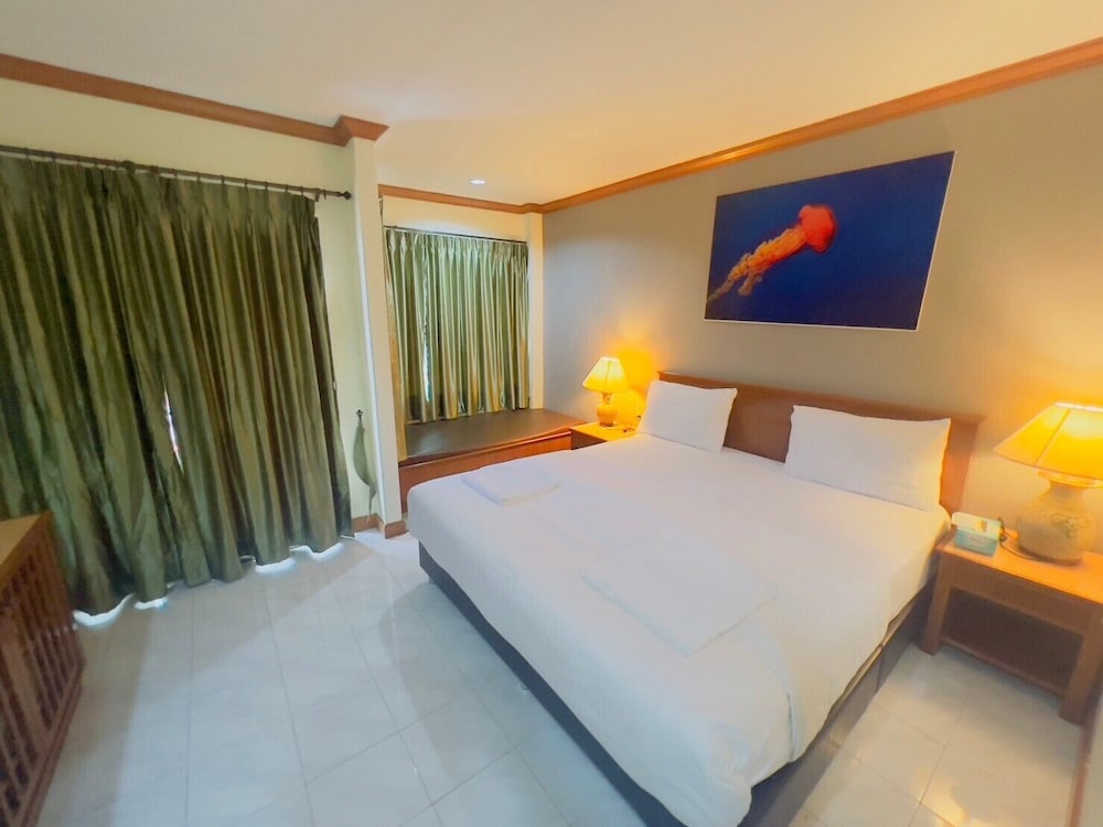 Deluxe Double Room - Photo 7