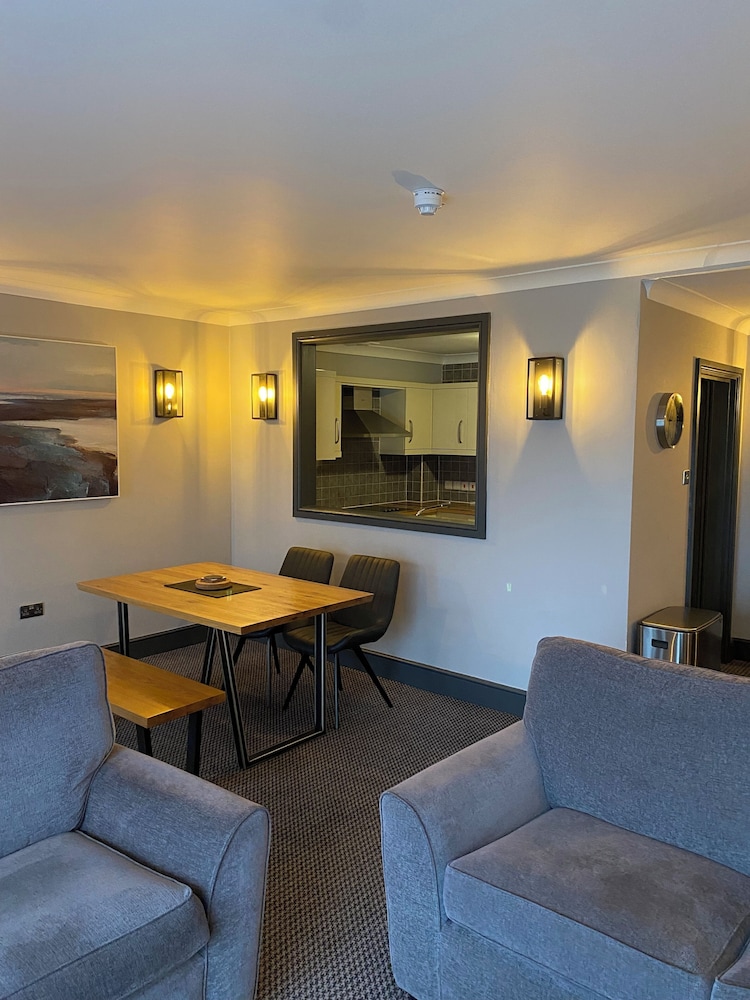 Premium Garden Apartment - One Bedroom photo 3