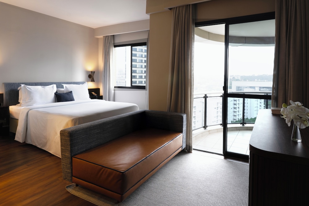 Superior Studio Suite - Photo 1