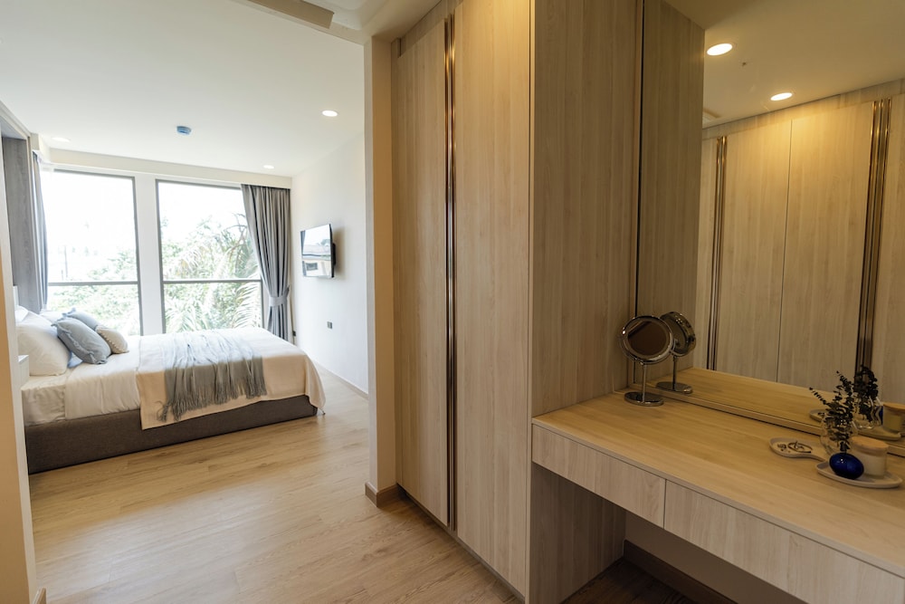 1 Bedroom Suite - Photo 9