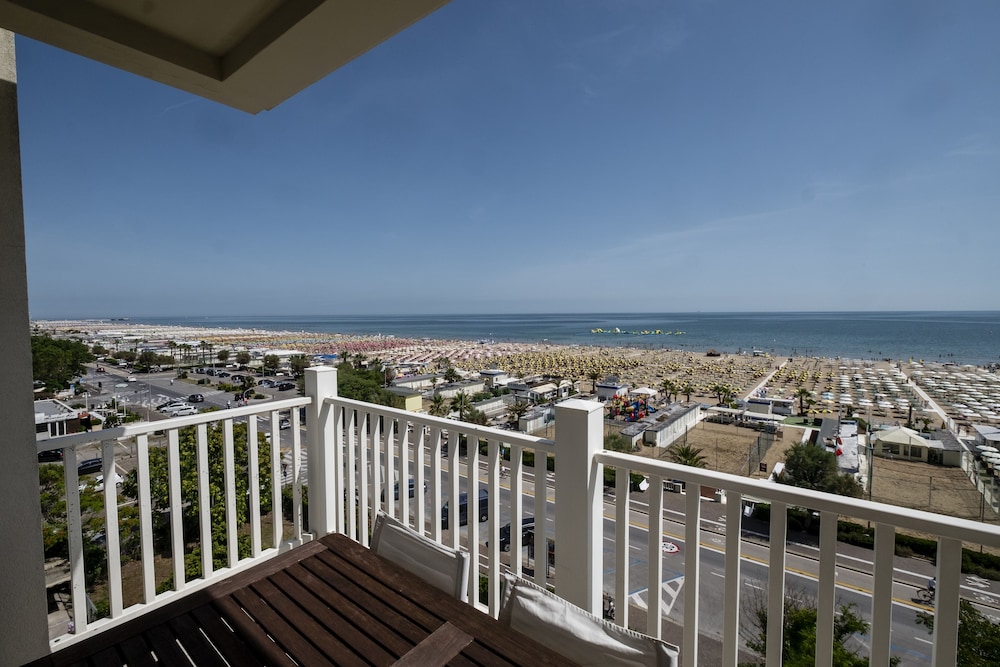 Suite, Balcony, Sea View - Photo 14