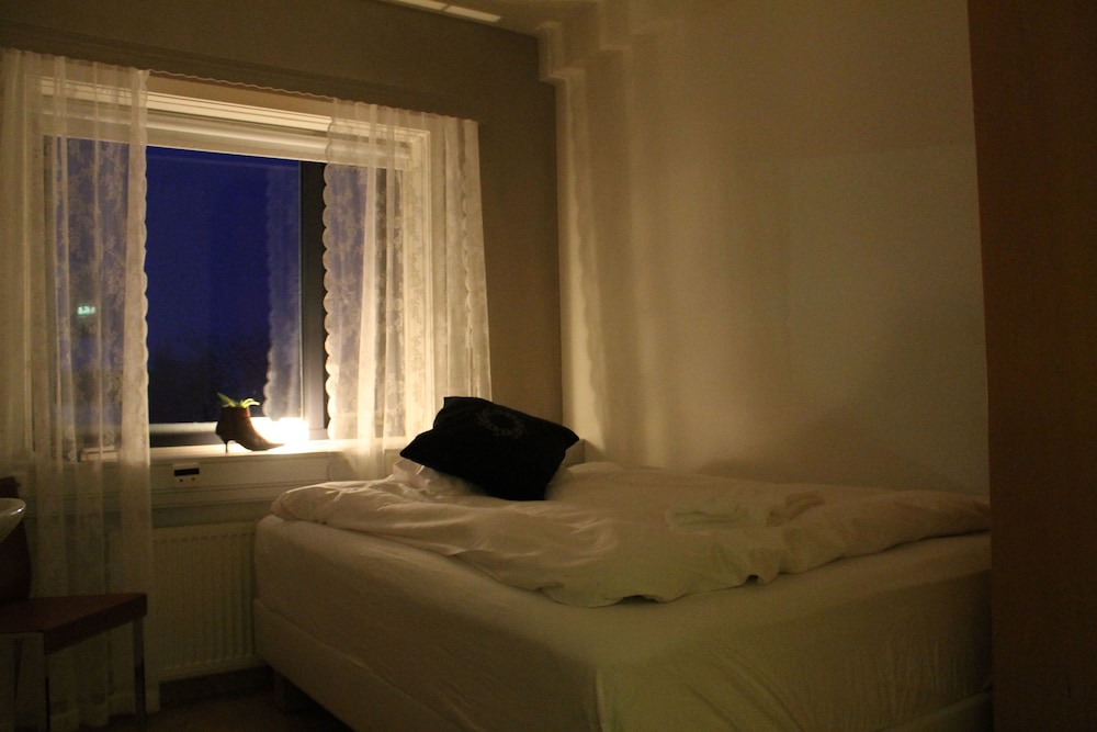 Single Room, Shared Bathroom photo 3