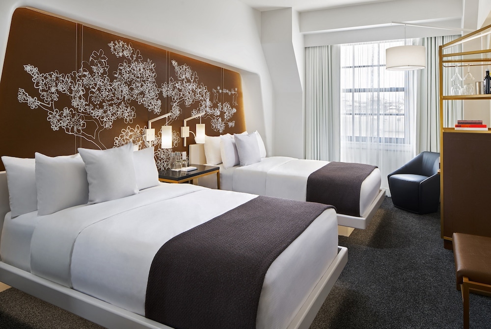 Standard Room, 2 Double Beds (Classic Double Double)