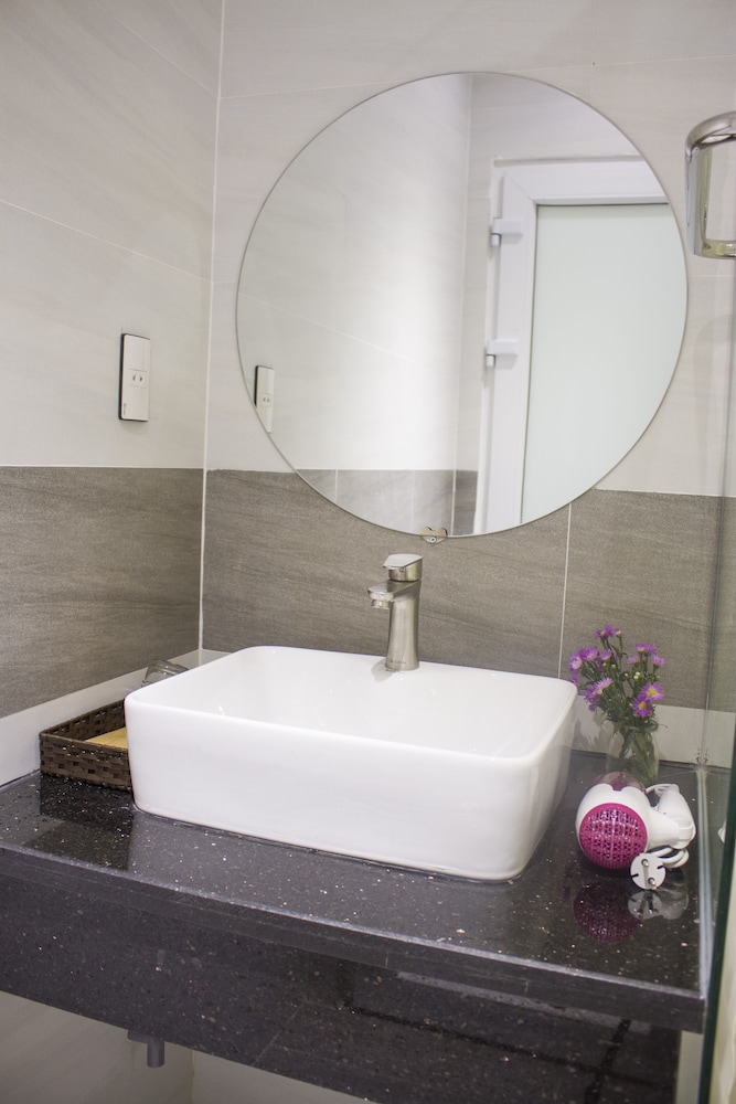 Deluxe Double Room - Photo 8