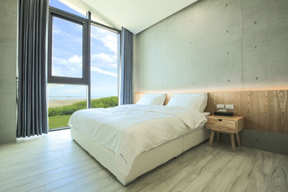 Villa photo 1