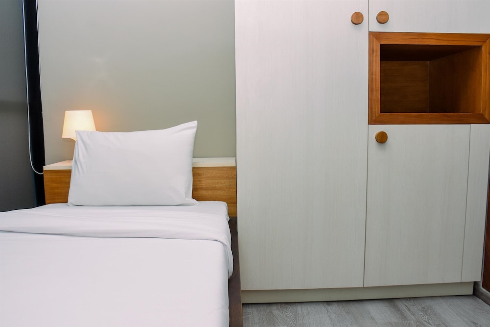 Room - Photo 3