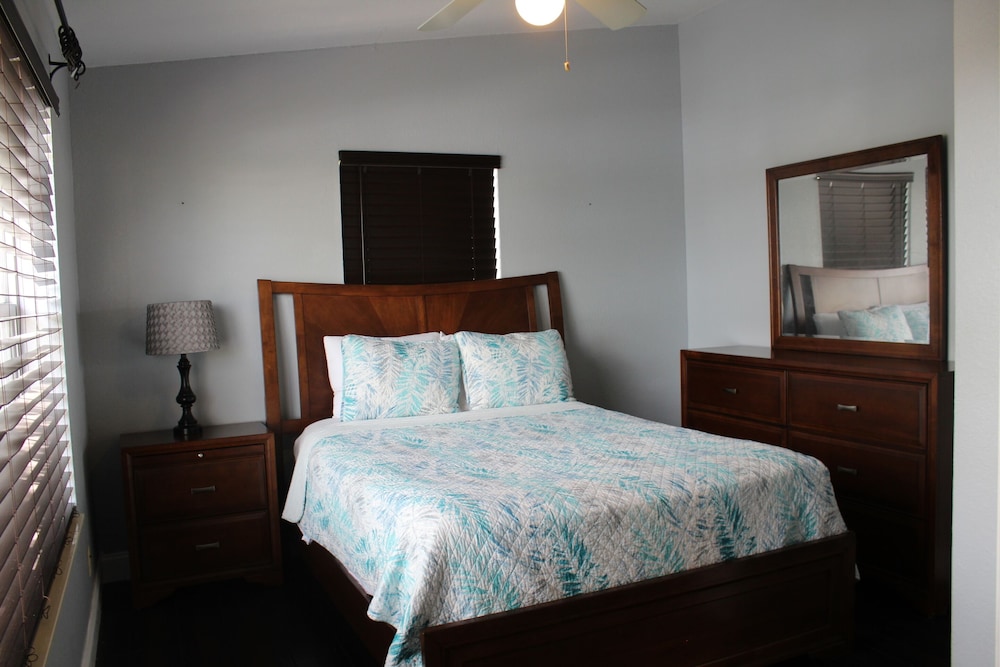 House, Private Bathroom, Harbor View (Mermaid Suite) photo 3