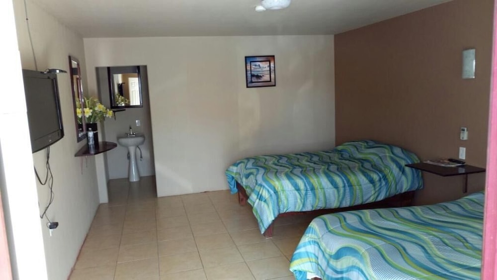 Room, 2 Double Beds, Accessible photo 1