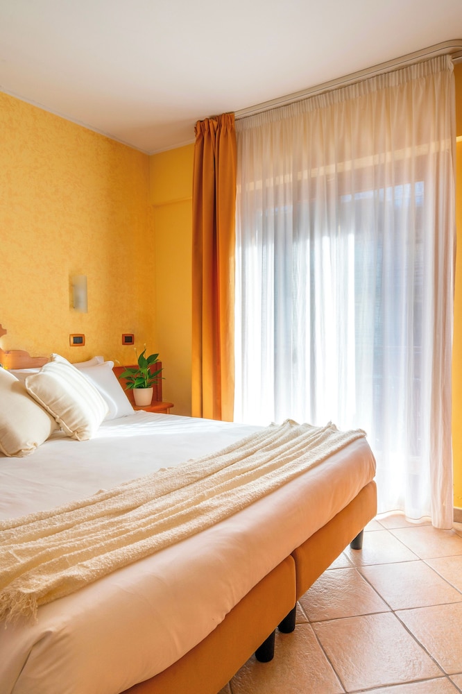 Double Room with Balcony photo 1