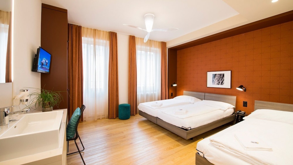 Classic Triple Room photo 3