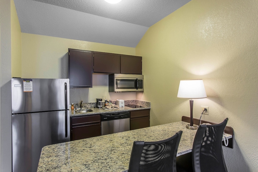 Suite, Multiple Beds, Accessible, Non Smoking - Photo 3