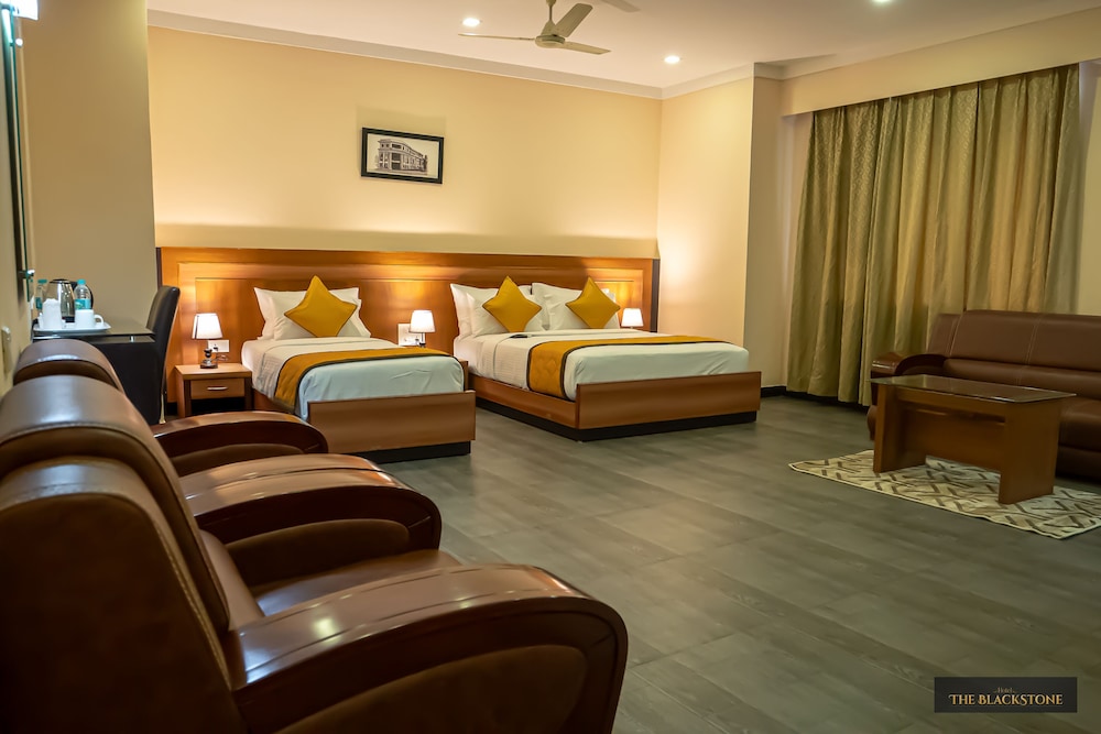 Luxury Studio Suite photo 2