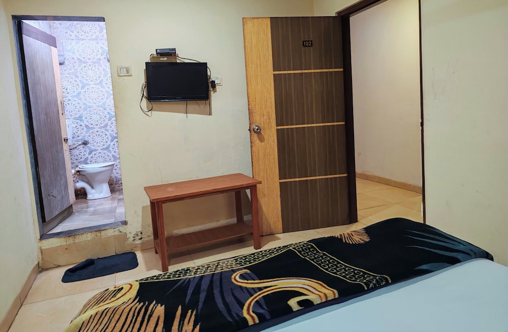 Basic Double Room photo 3