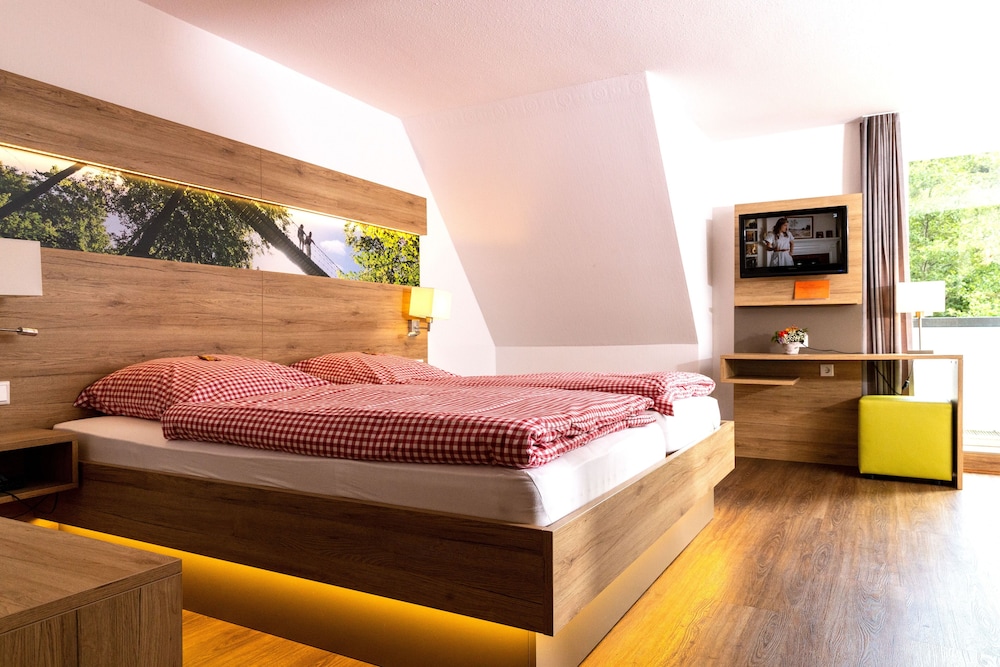 Double Room, Balcony - Photo 5