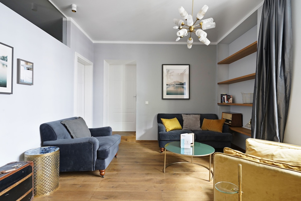Extra Large 3 Bedroom Apartment photo 3